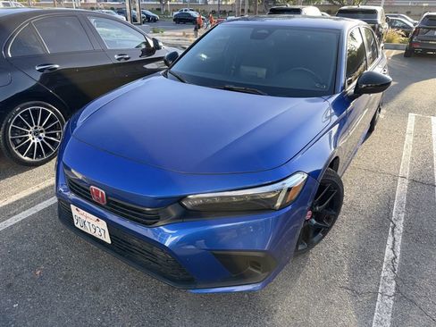 Used 2022 Honda Civic Sport image 2