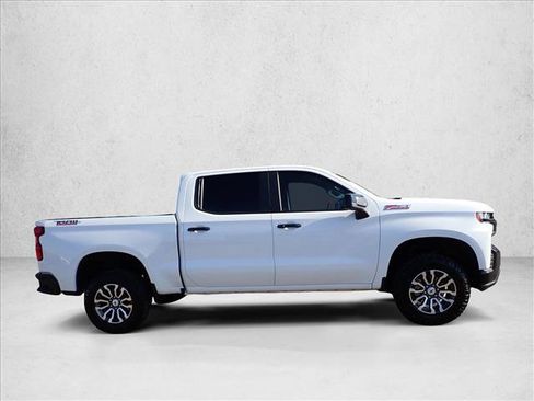 Used 2021 Chevrolet Silverado 1500 LT Trail Boss w/ LPO, Dark Essentials Package AWD/4WD image 5