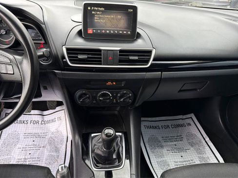 Used 2016 MAZDA MAZDA3 i Sport FWD image 12