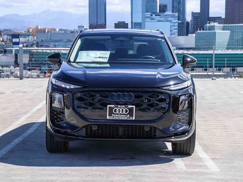 New 2026 Audi Q3 quattro 2.0T AWD/4WD image 2