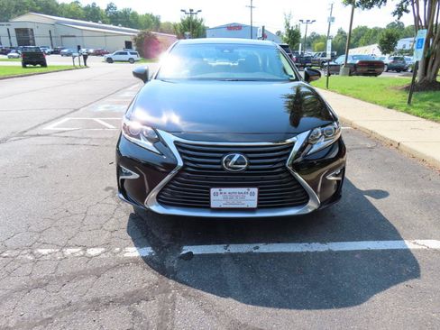 Used 2018 Lexus ES 350 w/ Premier Package FWD image 12
