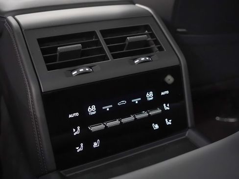 Certified 2025 Porsche Panamera 4 AWD/4WD image 20