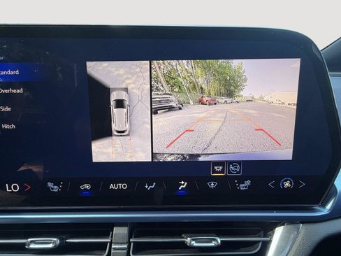 Used 2024 Chevrolet Equinox EV LT w/ LPO, Interior Storage Package FWD image 22