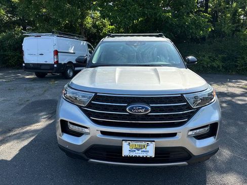Certified 2023 Ford Explorer XLT w/ Equipment Group 202A AWD/4WD image 2