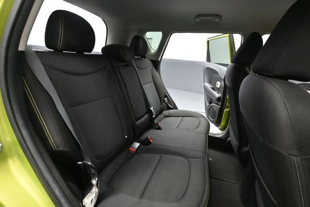 Used 2015 Kia Soul + FWD image 31