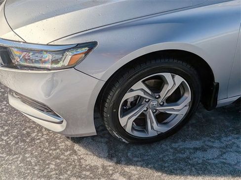 Used 2019 Honda Accord EX image 9