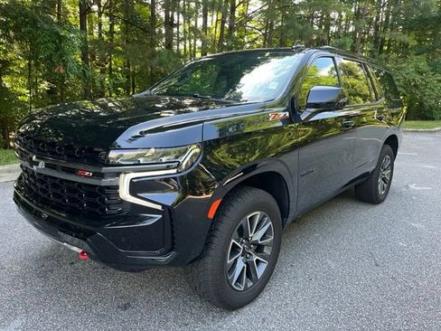 Used 2022 Chevrolet Tahoe Z71 w/ Luxury Package AWD/4WD image 1