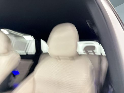 Certified 2023 Mercedes-Benz GLC 300 image 27