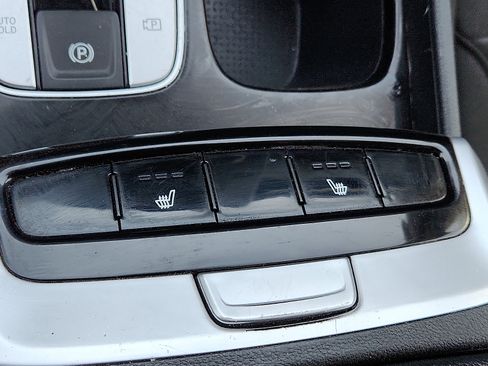 Used 2022 Hyundai Santa Cruz SEL image 16