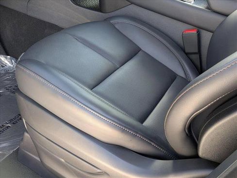 New 2025 Lincoln Aviator AWD w/ Equipment Group 101A image 4