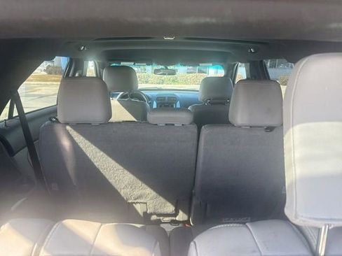 Used 2015 Ford Explorer XLT w/ Equipment Group 202B image 25
