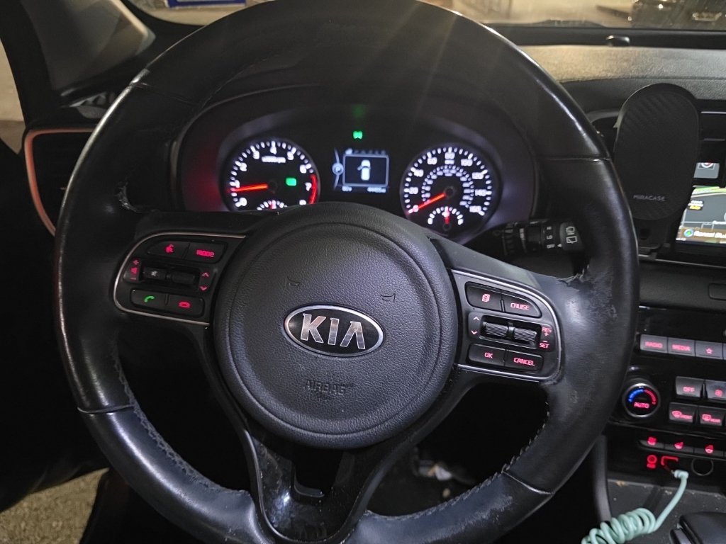 Used 2019 Kia Sportage EX w/ EX Technology Package FWD image 11