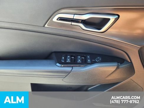 Used 2024 Kia Sportage EX FWD image 27