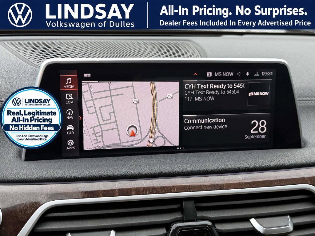Used 2020 BMW 740i w/ Premium Package RWD image 17