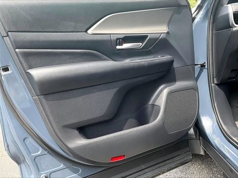 Used 2025 Toyota Grand Highlander AWD Hybrid image 9