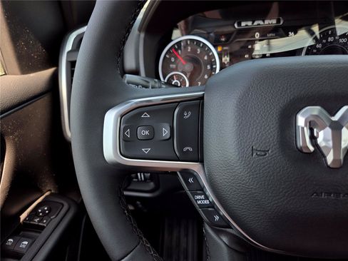 New 2026 RAM 1500 Big Horn AWD/4WD image 28