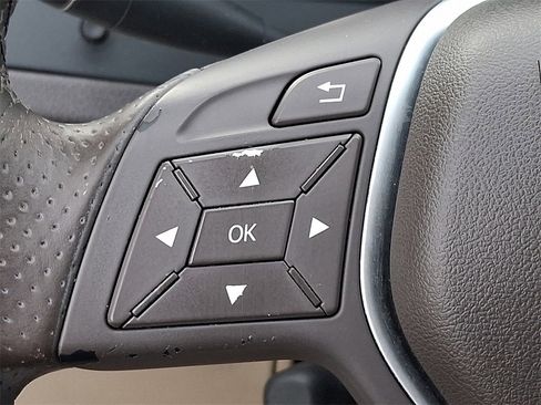 Used 2012 Mercedes-Benz C 300 4MATIC Sedan image 22