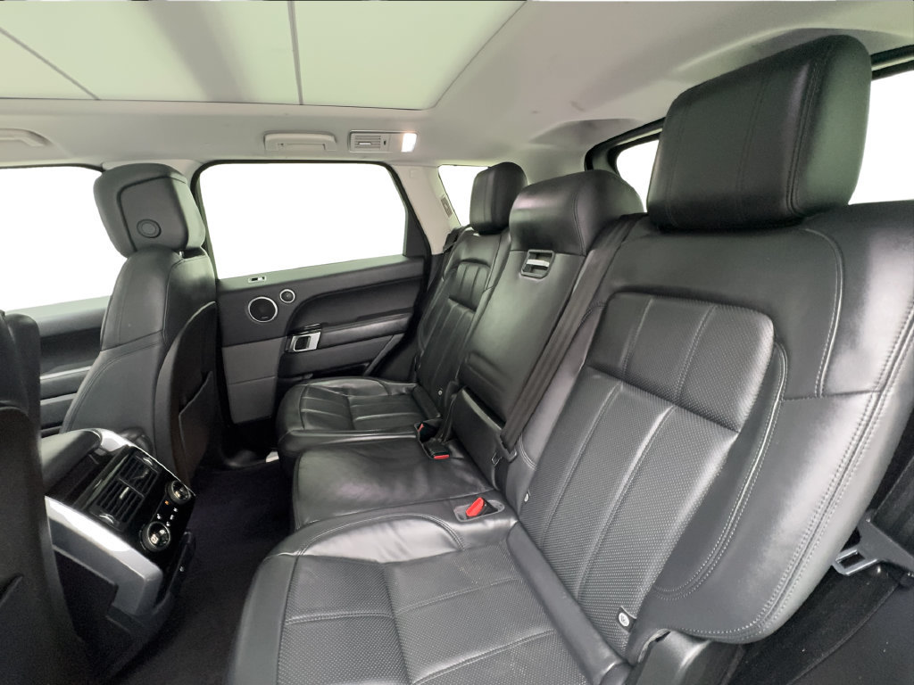 Used 2019 Land Rover Range Rover Sport HSE AWD/4WD image 30