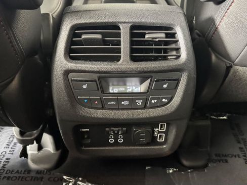 Used 2022 Honda Pilot Black Edition image 38