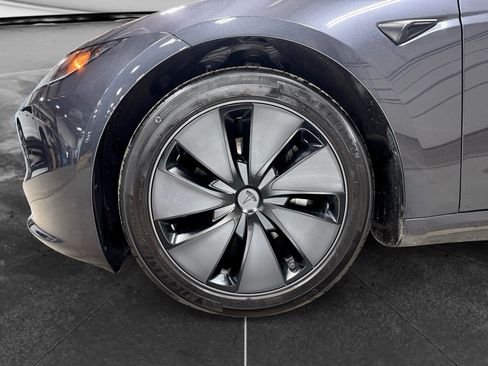 Used 2024 Tesla Model 3 Long Range AWD/4WD image 29