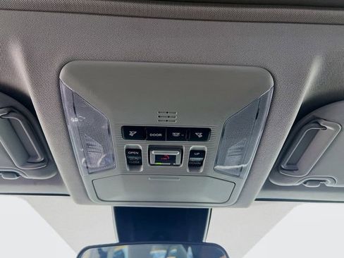 Used 2021 Toyota RAV4 XLE w/ Convenience Package image 20