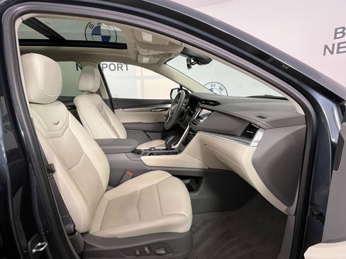 Used 2020 Cadillac XT5 Premium Luxury w/ LPO, Floor Liner Package image 20