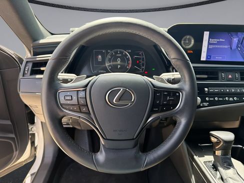 Used 2023 Lexus ES 350 w/ Accessory Package (Z2) FWD image 21