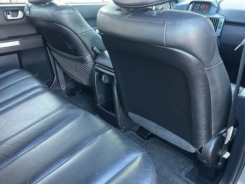 Used 2007 Mitsubishi Endeavor SE image 16