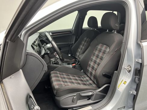 Used 2017 Volkswagen GTI S FWD image 8