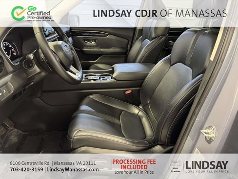 Used 2023 Honda Pilot Touring image 18