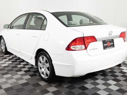 Used 2010 Honda Civic LX image 5