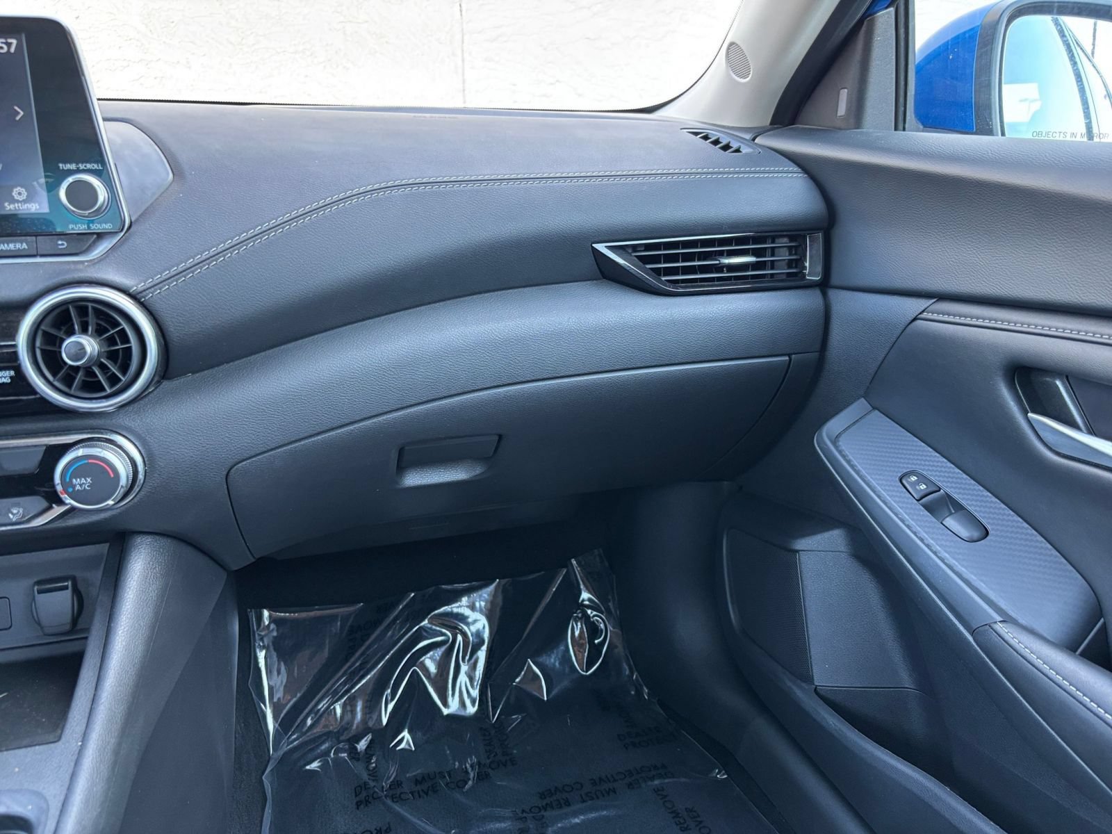 Used 2025 Nissan Sentra SV FWD image 32