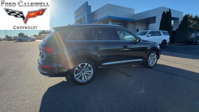 Used 2025 Audi Q7 3.0T Premium Plus AWD/4WD image 3