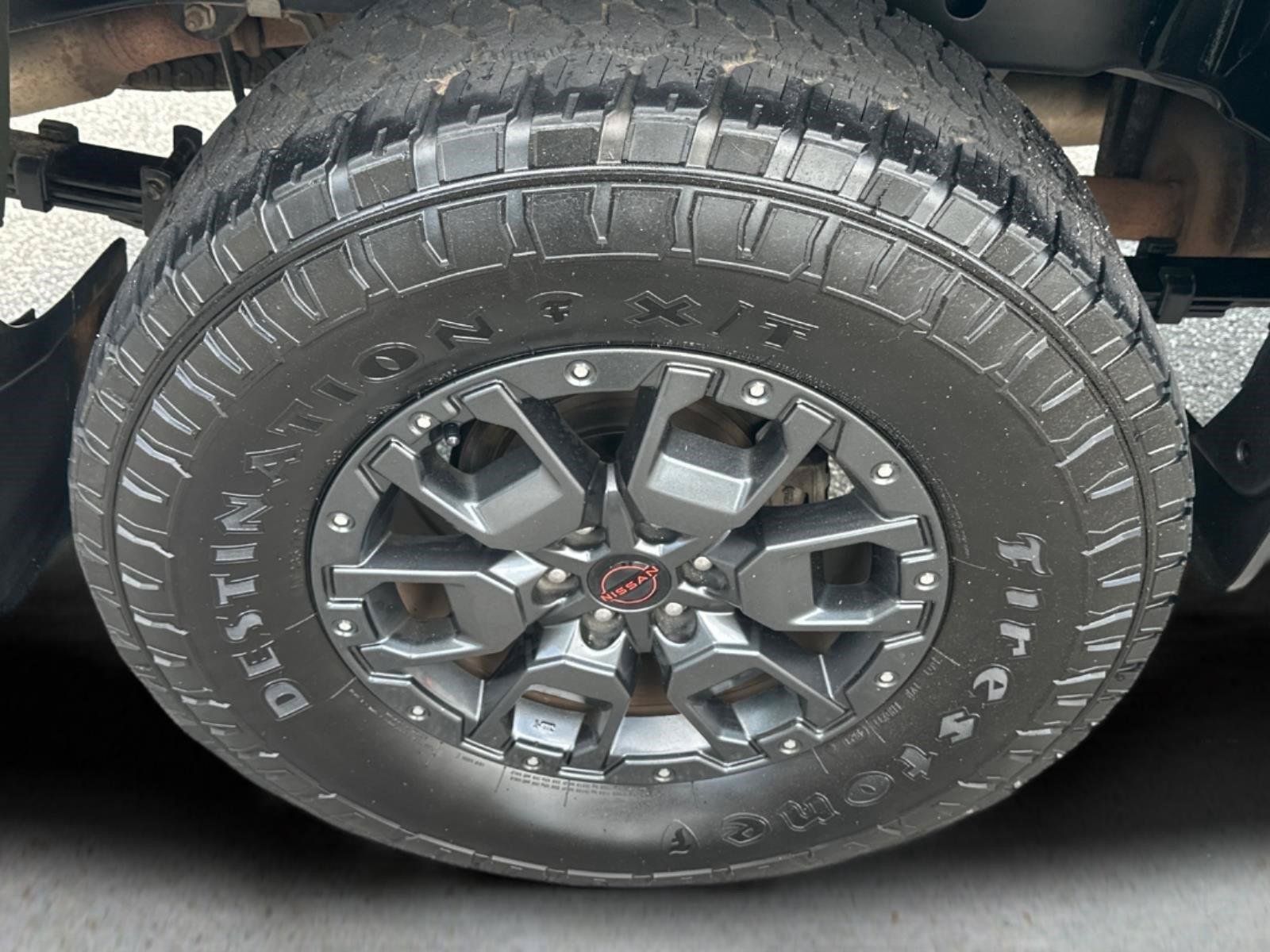 Used 2023 Nissan Frontier PRO-4X w/ Pro-4X Premium Package AWD/4WD image 11