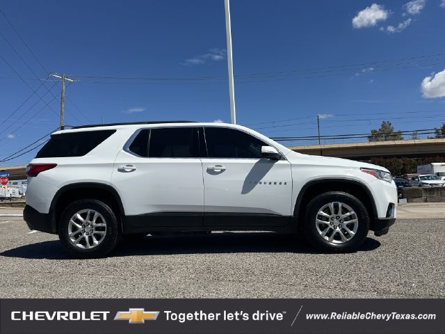 Used 2021 Chevrolet Traverse LT FWD image 3