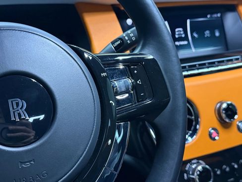 Used 2022 Rolls-Royce Cullinan image 18