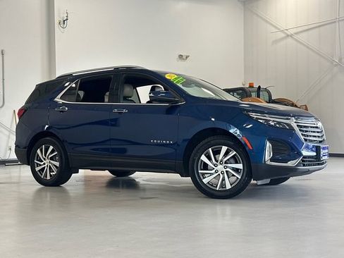 Used 2022 Chevrolet Equinox Premier AWD/4WD image 1