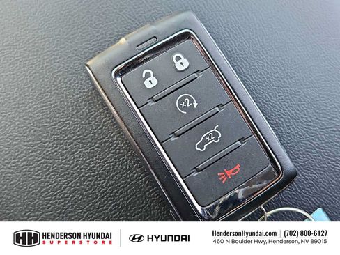 Used 2025 Jeep Grand Cherokee Limited w/ Luxury Tech Group II AWD/4WD image 35