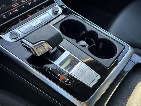 Used 2023 Audi Q7 3.0T Prestige w/ Prestige Package image 26