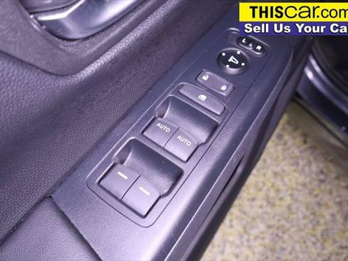 Used 2025 Honda CR-V Sport image 32