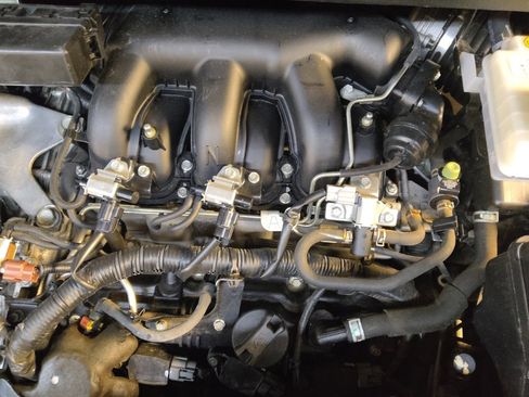 Used 2018 Nissan Pathfinder Platinum image 30