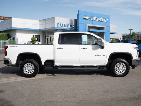 Used 2021 Chevrolet Silverado 2500 LTZ image 3