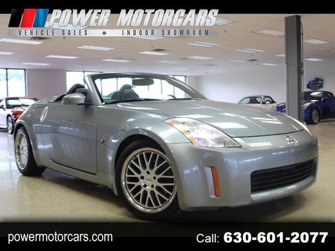 Used 2004 Nissan 350Z Touring image 1