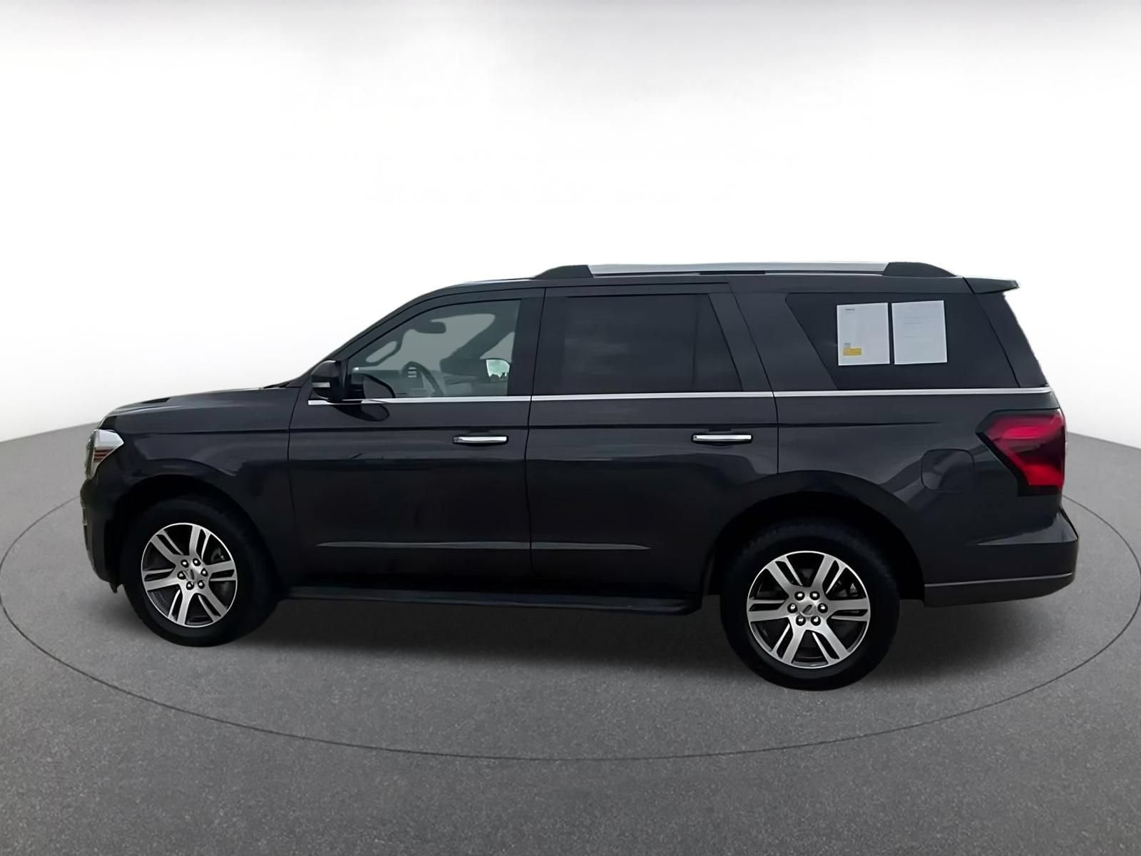 Used 2024 Ford Expedition Limited RWD image 8