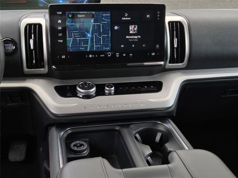 Used 2025 Ford Expedition Active RWD image 10