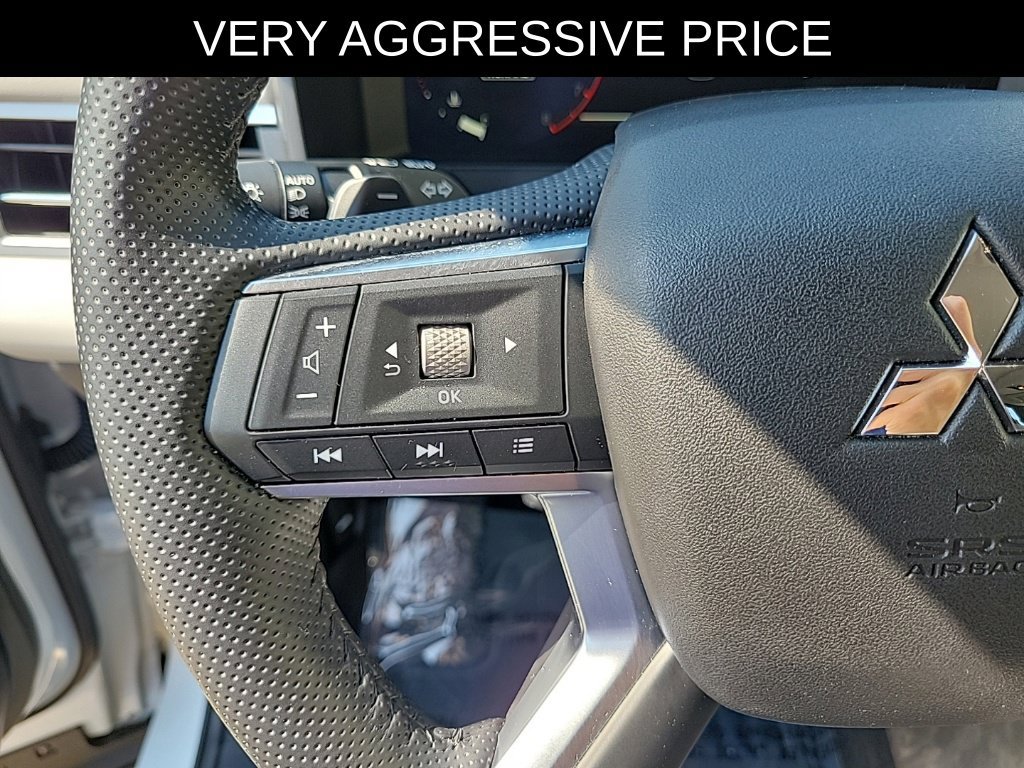 Used 2025 Mitsubishi Outlander Sport LE AWD/4WD image 22