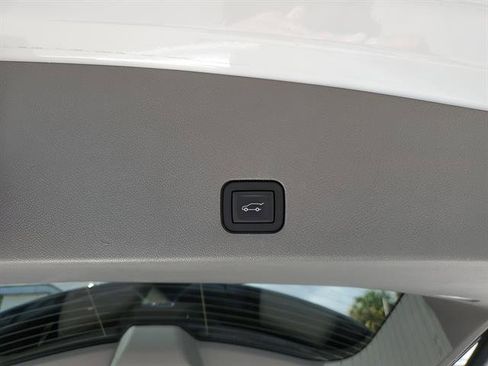 Certified 2023 Cadillac XT6 Premium Luxury w/ Technology Package image 29