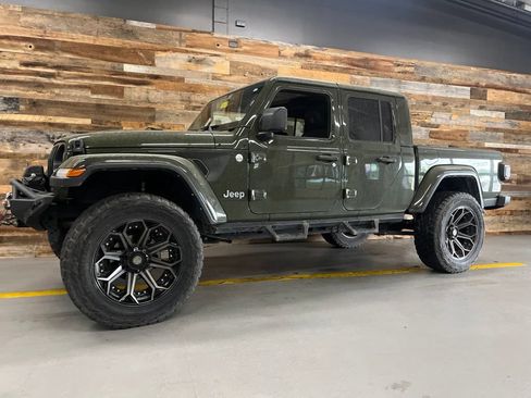 Used 2021 Jeep Gladiator Overland w/ Popular Equipment Package AWD/4WD image 14