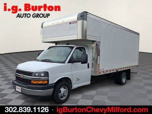 New 2024 Chevrolet Express 4500 w/ Power Convenience Package image 3