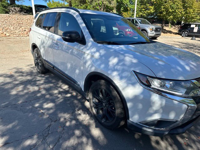 Used 2018 Mitsubishi Outlander ES AWD/4WD image 5